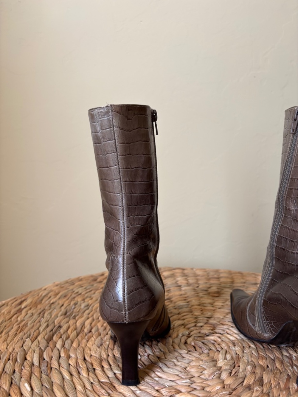 KENNETH COLE New York Leather Croc Embossed Mid-Calf Heeled Boots VERO CUOIO - Picture 11 of 14